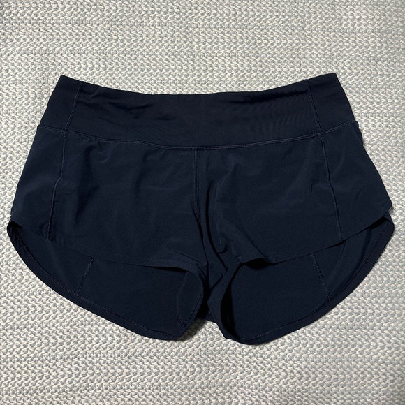 Size 4 Speed Up Low-Rise Lined Short 2.5" - Picture 1 of 3